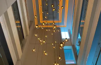 Merdiven & Galeri Boşluğu Avizeleri